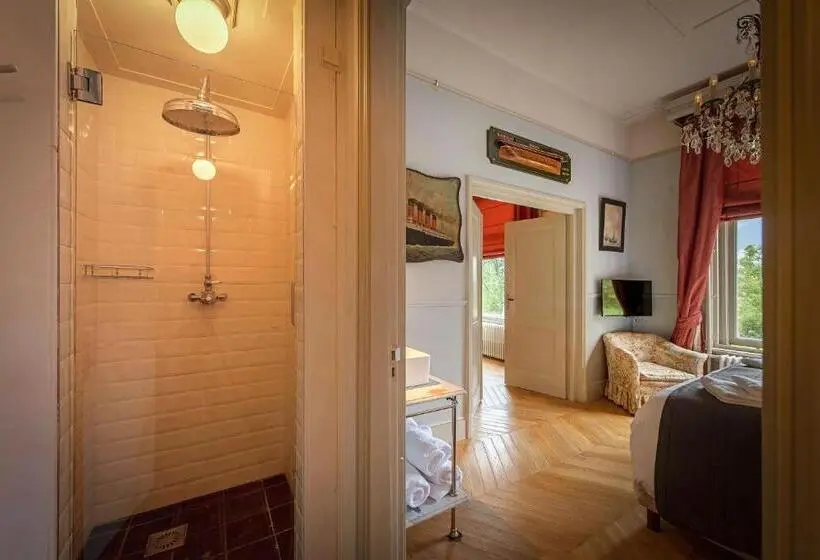 ガーデンビュースーペリアールーム, Logement Aan De Vecht