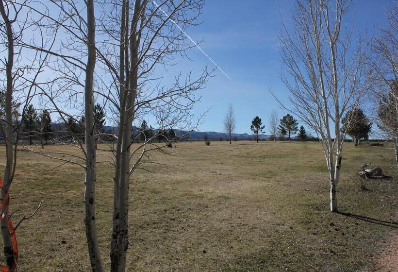 إستديو عائلى, Sevier River Ranch & Cattle Company