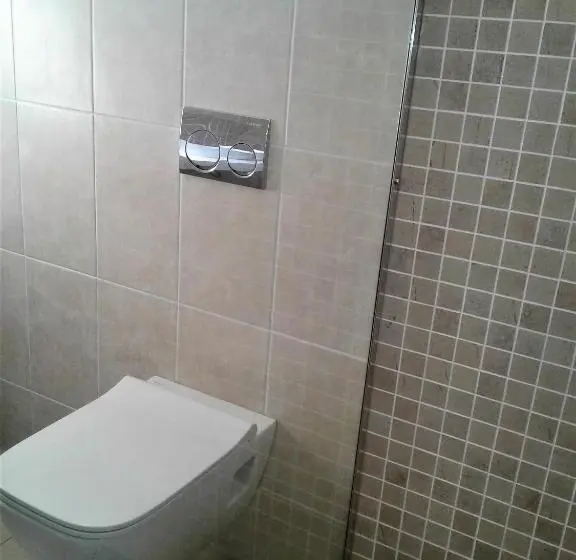اتاق لوکس با چشمانداز دریا, Rostalyn Guesthouse