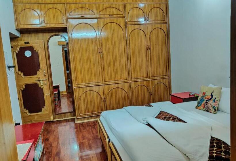 اتاق استاندارد, Youthok Guest House