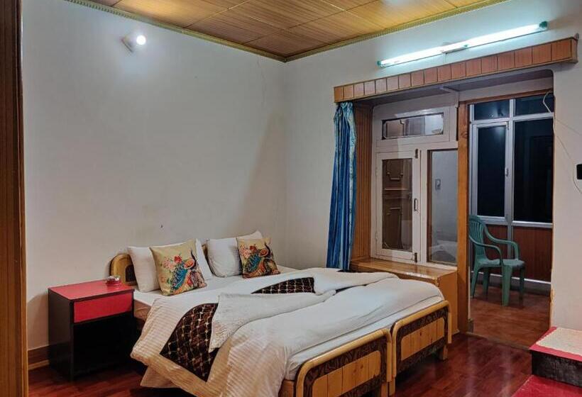 اتاق استاندارد, Youthok Guest House