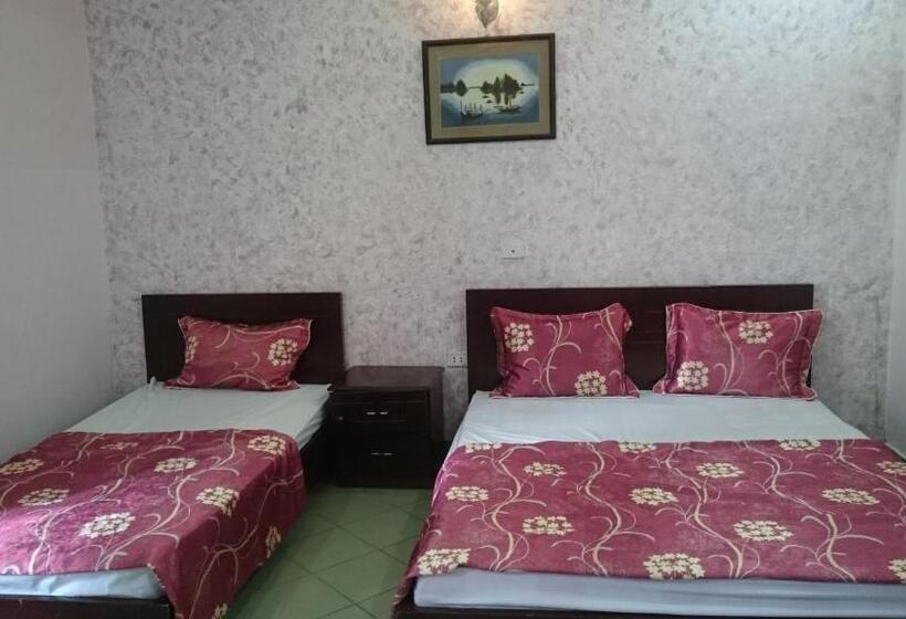 اتاق استاندارد سه تخته با بالکن, Hai Duong Guesthouse
