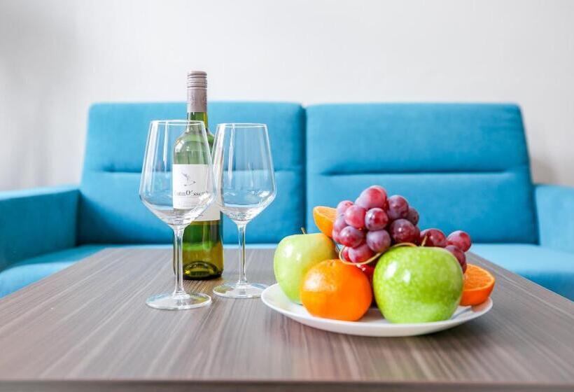 سوییت جونیور سوپریور, Apartments Embassy By Lh