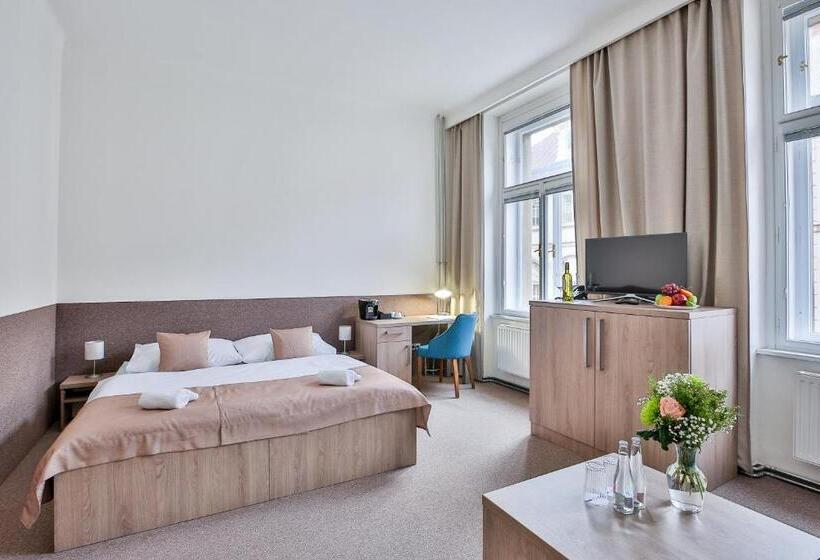 سوییت جونیور, Apartments Embassy By Lh