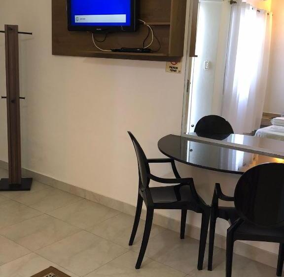 デラックスルーム, Motel Del Fuego