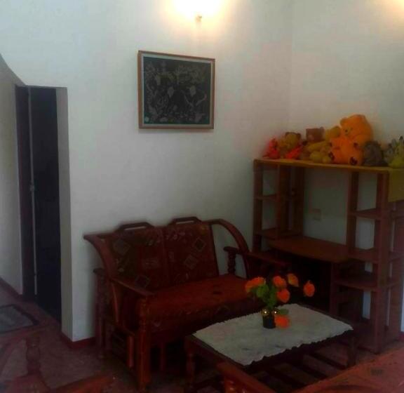 デラックスルーム, Disna Place