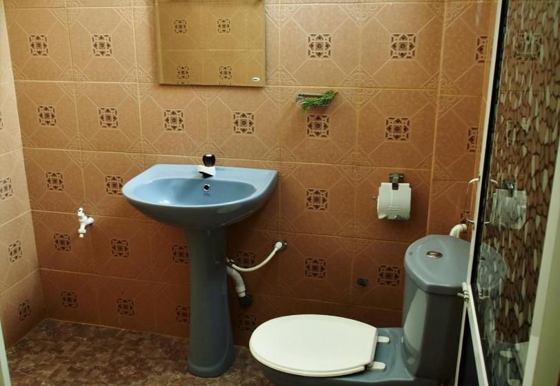 Номер Deluxe, Disna Place