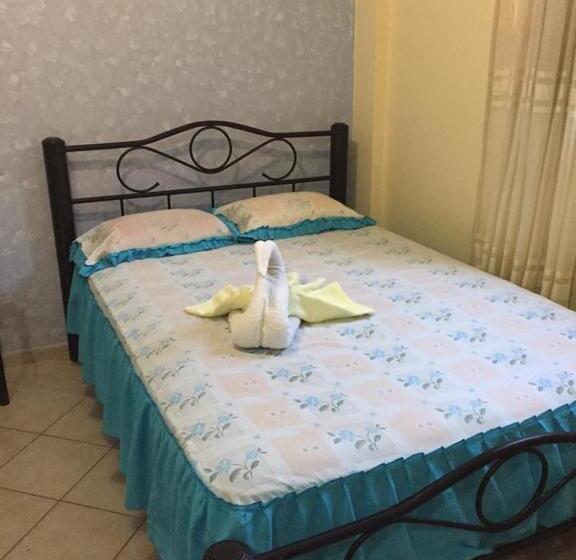 اتاق خانوادگی, Sunshine Aire Acnd Y Wifi Zone