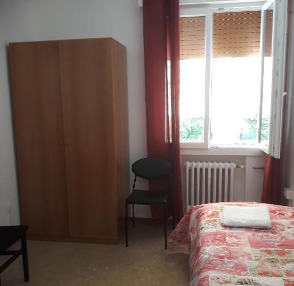 Номер Стандарт Индивидуальный Совместная Ванная, Venice Best Vacation