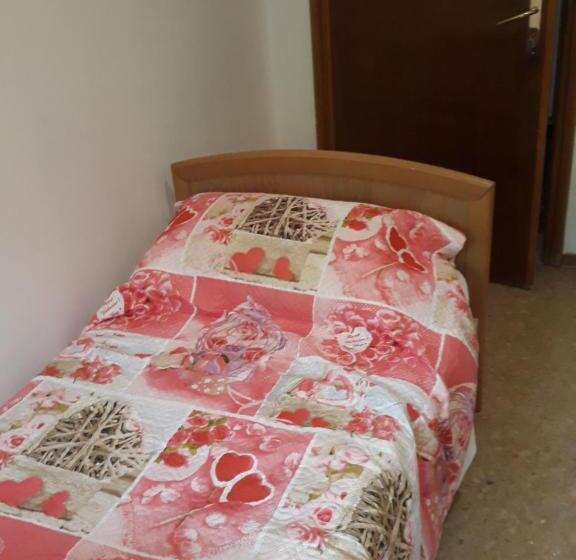 Номер Стандарт Индивидуальный Совместная Ванная, Venice Best Vacation