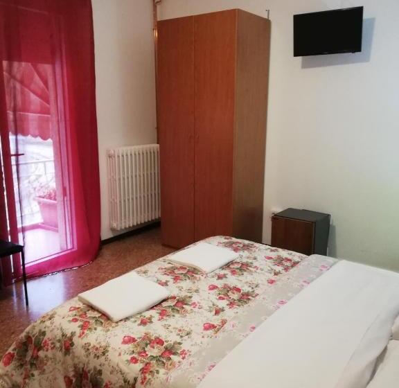 Трехместный Номер Классика, Venice Best Vacation