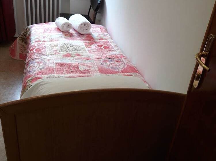 Номер Стандарт Индивидуальный Совместная Ванная, Venice Best Vacation