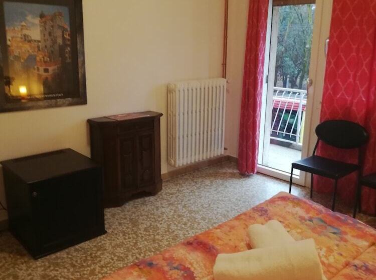 Номер Стандарт Совместная Ванная, Venice Best Vacation