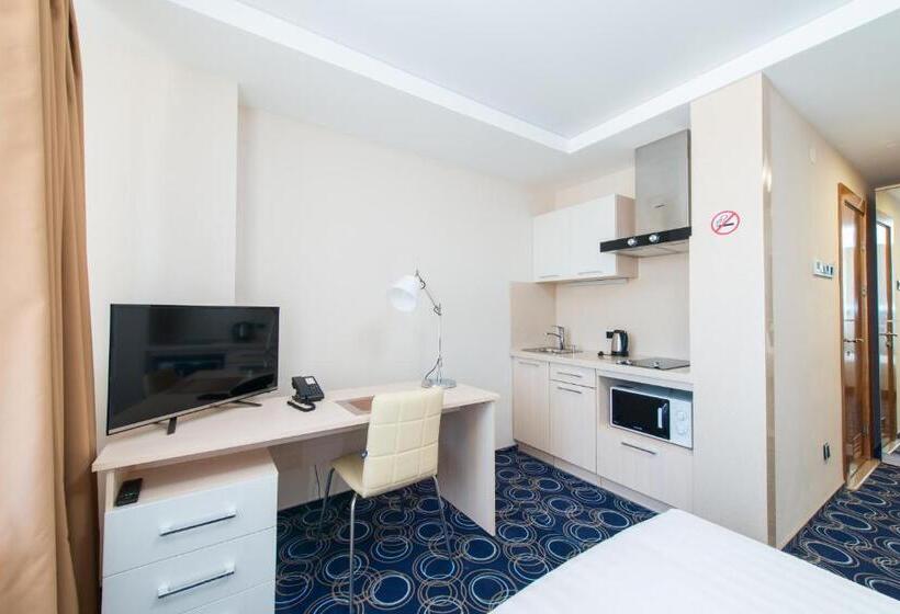 استودیوی استاندارد, Apart Hotel 92/2