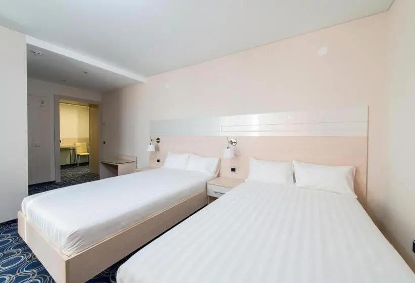 استودیوی لوکس, Apart Hotel 92/2