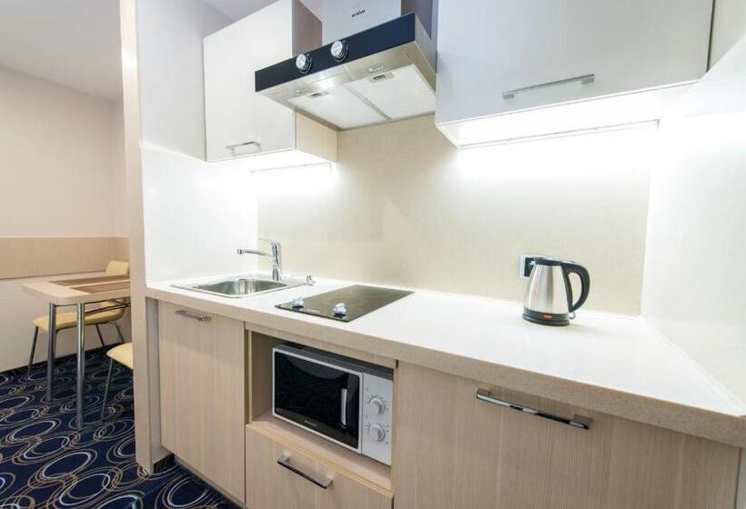 استودیوی لوکس, Apart Hotel 92/2