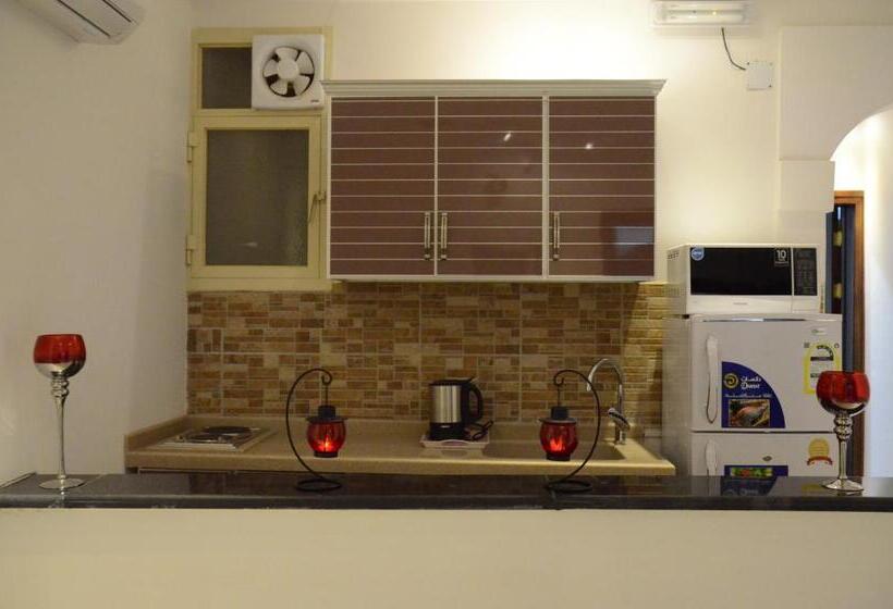 شقة غرفتين, Oroub El Forssan