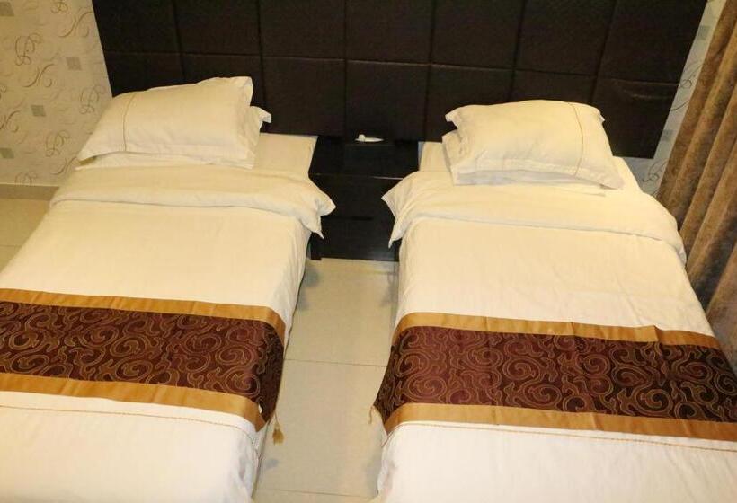 شقة غرفتين, Oroub El Forssan