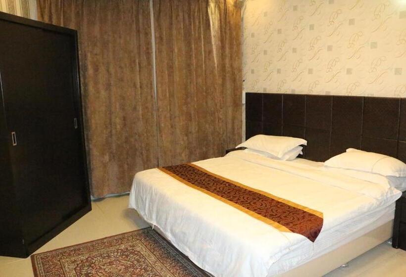 شقة غرفتين, Oroub El Forssan