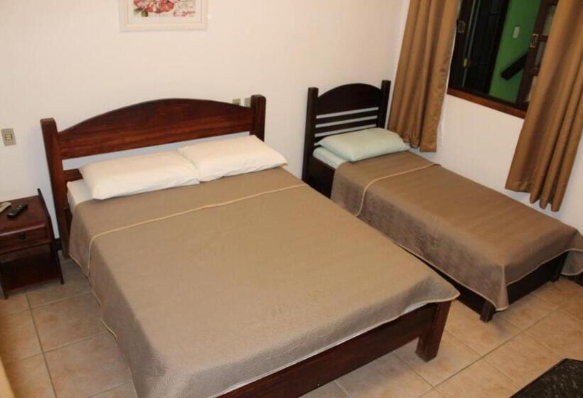 Номер Стандарт Трехместный, Pousada Leão Do Mar