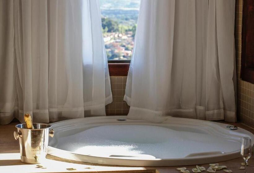 Люкс с гидромассажем, Solar Da Serra Tiradentes