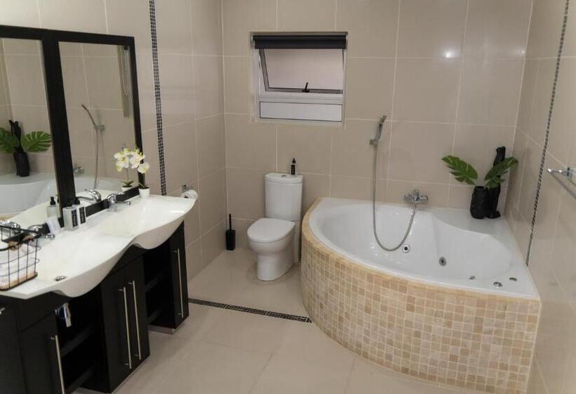 Люкс Deluxe Кровать Кинг, Waterfront Boutique Hotel Vanderkloof