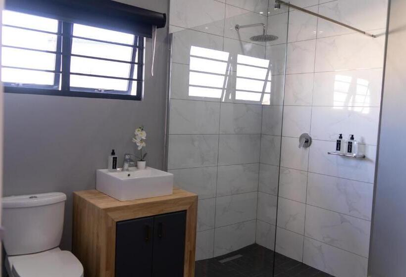 Семейный Номер Совместный Санузел, Waterfront Boutique Hotel Vanderkloof