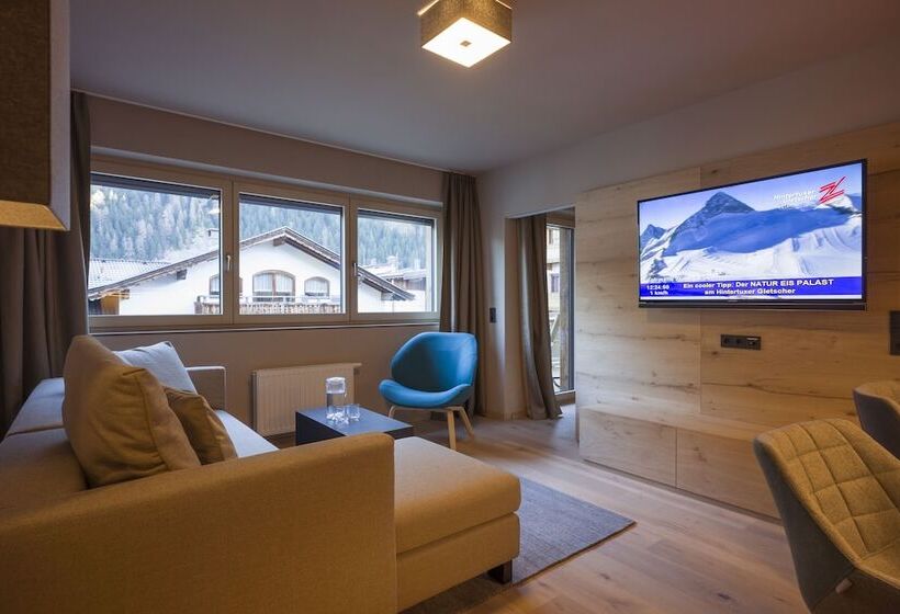 Апартаменты 2 Спальни, Postresidenz