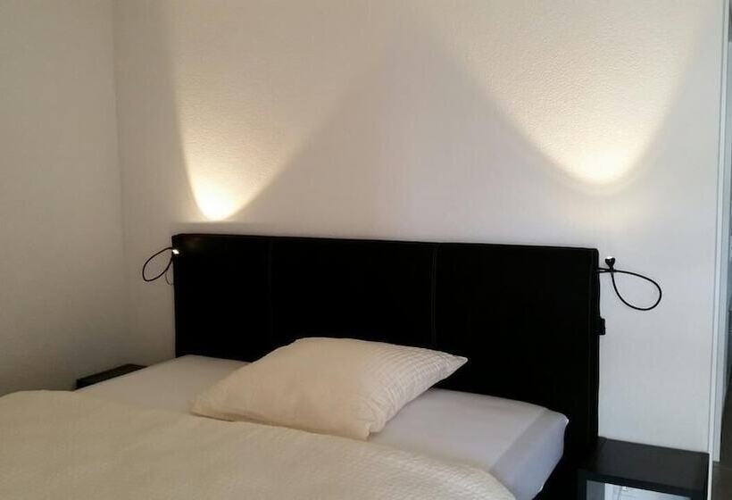 Студия Стандарт, T8