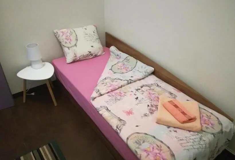 バスルーム共有のシングルスタンダード, Like Home Guest Rooms