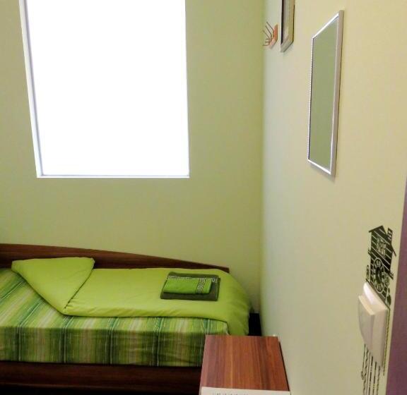 스탠다드 싱글 룸 공동욕실, Like Home Guest Rooms