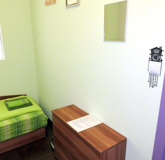 스탠다드 싱글 룸 공동욕실, Like Home Guest Rooms