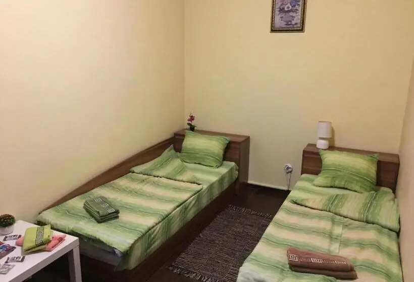 バス共有のスタンダードルーム, Like Home Guest Rooms
