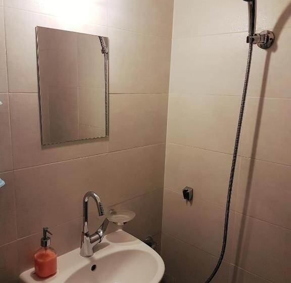 스탠다드 룸 공동 욕실, Like Home Guest Rooms