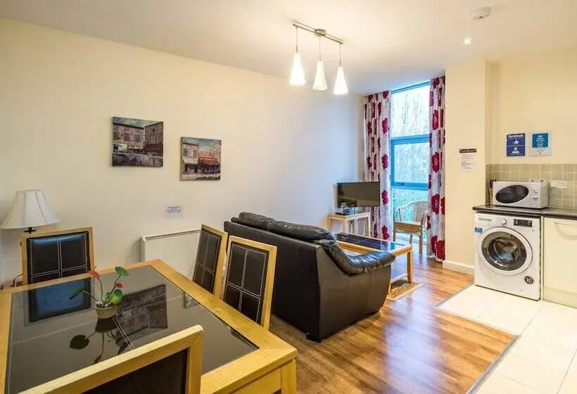 1 Bedroom Apartment, The Courtyard Apartments