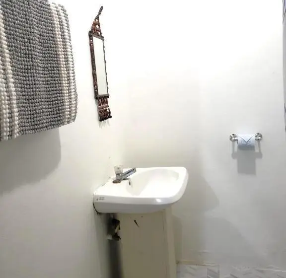 Economy Quadruple Room, Beach Side Condos Caye Caulker By Ccvh