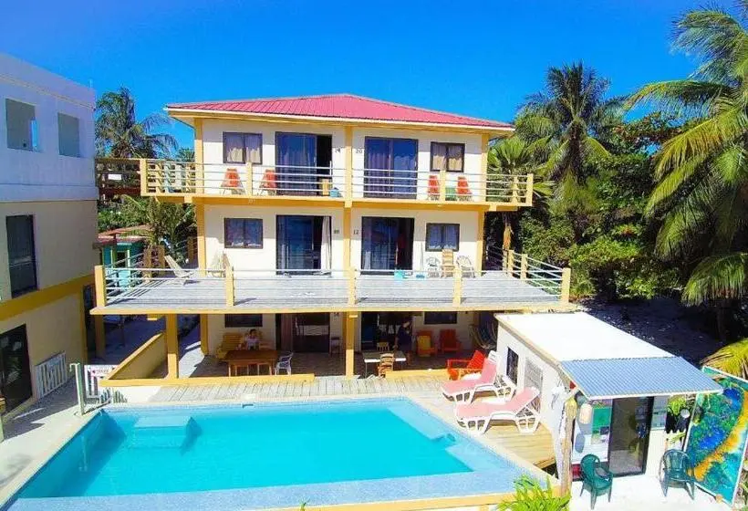 استودیو استاندارد با بالکن, Beach Side Condos Caye Caulker By Ccvh