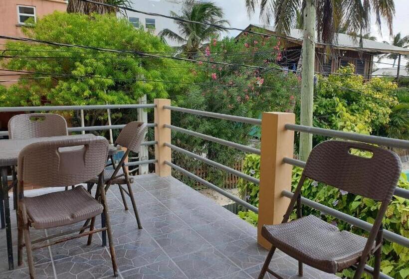 إستديو قياسى مزود بشرفة, Beach Side Condos Caye Caulker By Ccvh