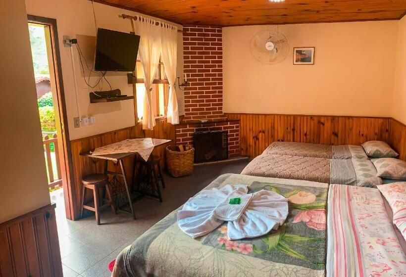 4인용 스탠다드 룸, Pousada águas Claras