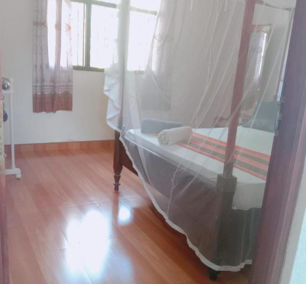 标准间, Romaclan Villa