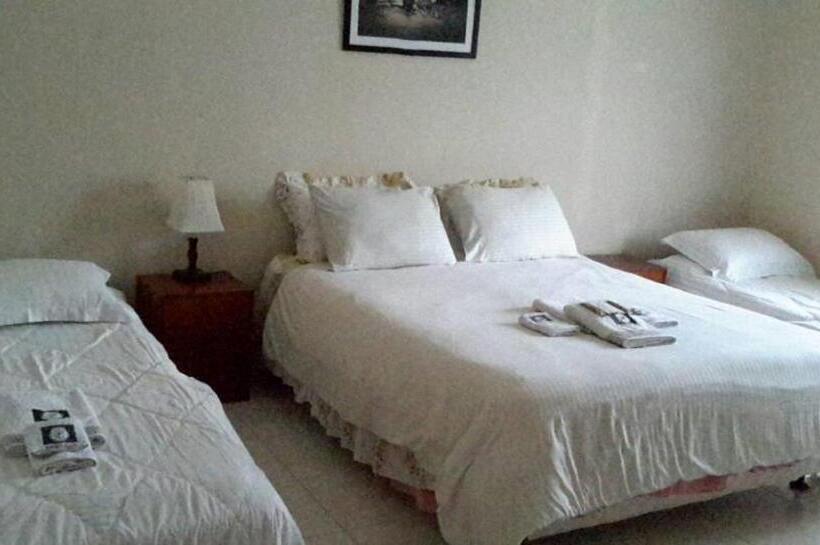 Семейный Номер, Whiterose Guesthouse