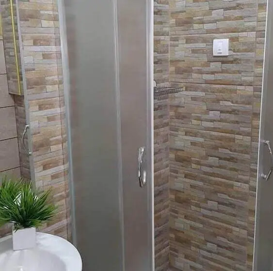 اتاق استاندارد سه نفره, Akva Gold Apartmani