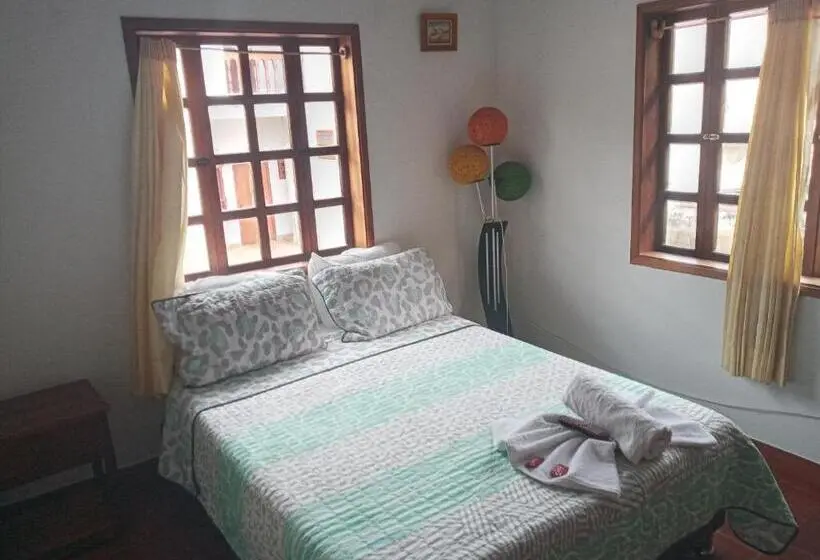 バス共有のスタンダードルーム, Hostal El Pino