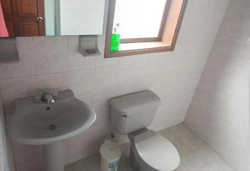 スタンダードルーム, Hostal El Pino