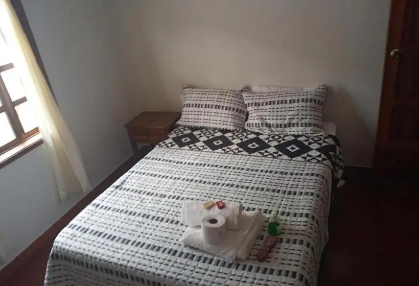 スタンダードルーム, Hostal El Pino