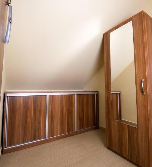 סוויטת 2 חדרי שינה, Penzion Admirál