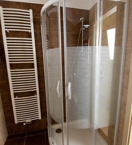 סוויטת 2 חדרי שינה, Penzion Admirál