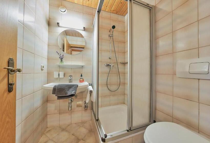 غرفة قياسية, Pension Sonnwend