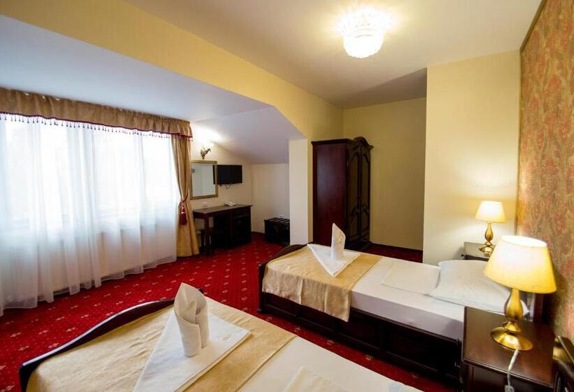 غرفة قياسية فردية, Pensiunea Oscar