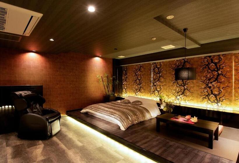 스위트, Mai Sakura